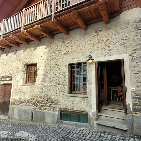 3 Lovely & Sauze Alpstuga *