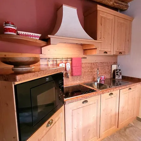 3 Lovely & Sauze Alpstuga *