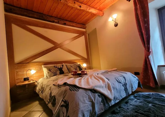 3 Lovely & Sauze Chalet *